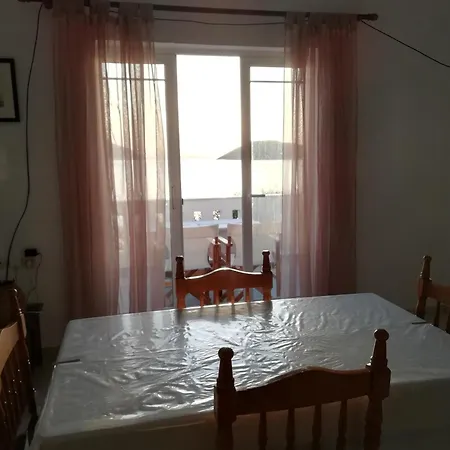 Panormitis Pizanias House Casa de Férias